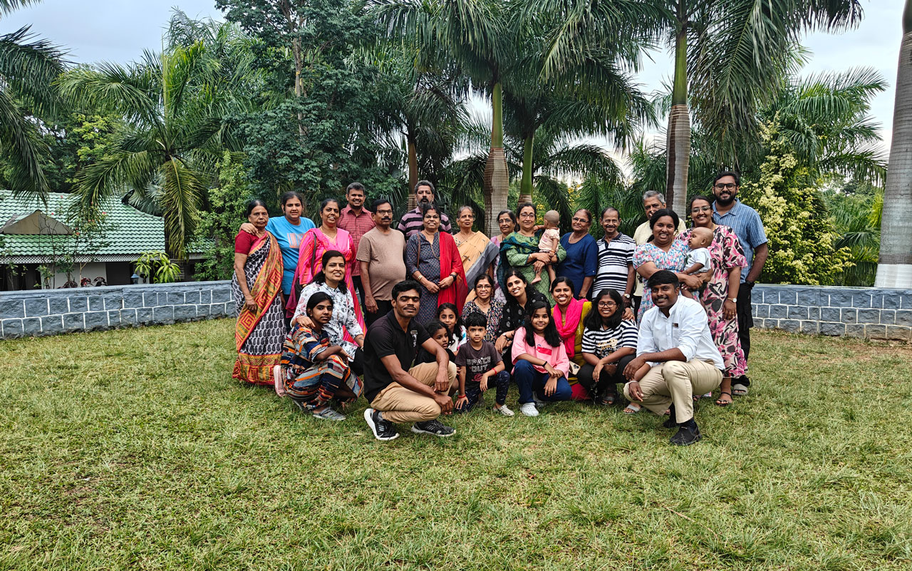 Family dayout at Anaikatti